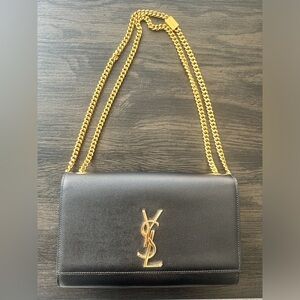 KATE MEDIUM IN GRAIN DE POUDRE EMBOSSED LEATHER